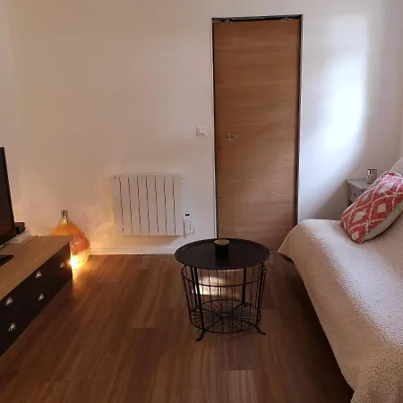 Maison Entiere Hameau Monastir Del Camp Holiday home *